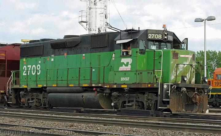 BNSF 2708 - GP39-2.jpg
